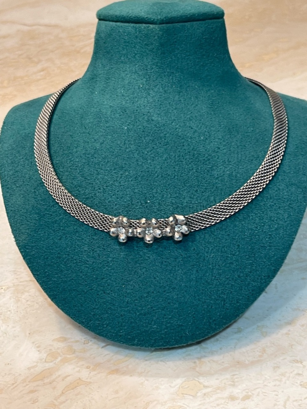Sterling Silver Floral Mesh Collar Necklace - Silver